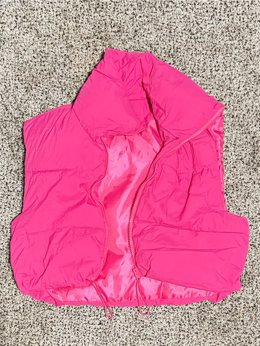 Puffy cropped vest